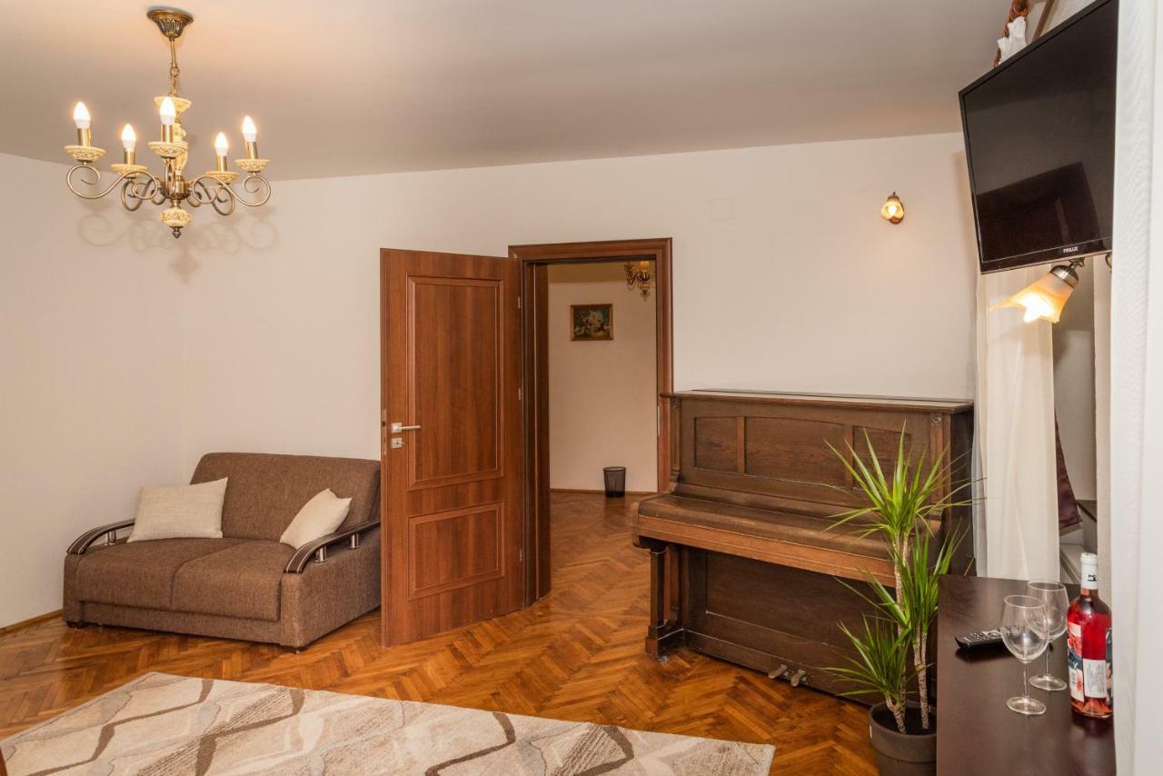 Musik Apartments Old Town Sibiu Eksteriør billede