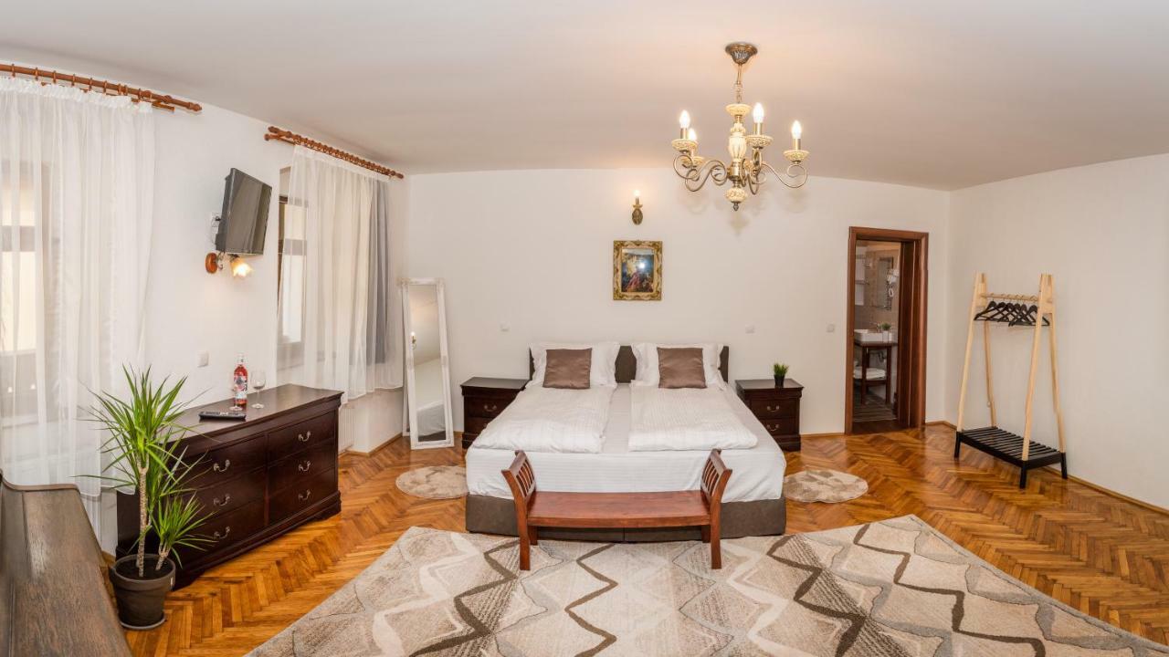 Musik Apartments Old Town Sibiu Eksteriør billede